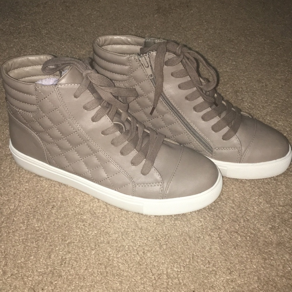 Steve Madden Sneakers